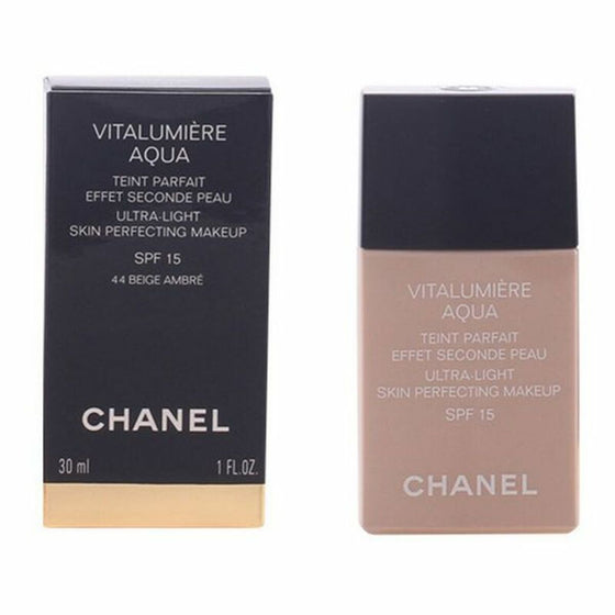 Base de Maquillaje Fluida Vitalumière Aqua Chanel